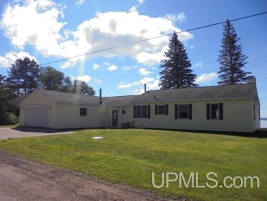 Gogebic Lake Home For Sale in Bergland Michigan