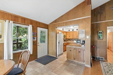Spectacular Lake Wisconsin getaway home! This fully furnished 1 - photo 12