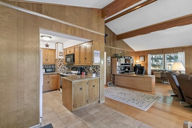 Spectacular Lake Wisconsin getaway home! This fully furnished 1 - photo 13
