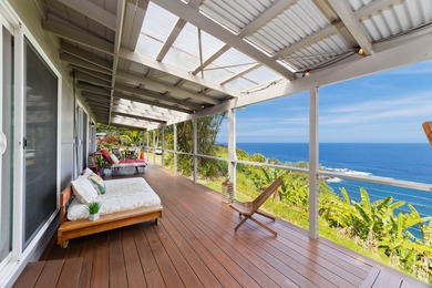 Be amazed by vast ocean and Laupahoehoe Point views from this - photo 21