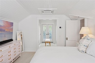 Step into a rare piece of Naples history with this exquisitely - photo 28