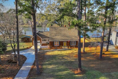 Waynesboro Pond Home For Sale in Waynesboro Georgia