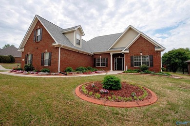 Tucked inside the highly desirable Laurenwood Preserve, this - photo 31
