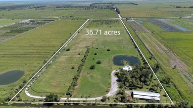 Welcome to your private oasis!! Built in 2022, this spectacular - photo 1