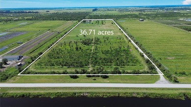 Welcome to your private oasis!! Built in 2022, this spectacular - photo 5