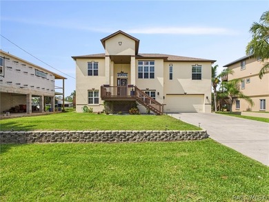 Experience the Best of Crystal River Waterfront Living with - photo 3