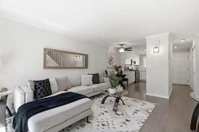 Rare opportunity to own a beautifully remodeled townhouse-style - photo 13