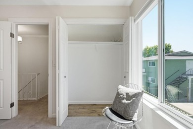 Rare opportunity to own a beautifully remodeled townhouse-style - photo 19
