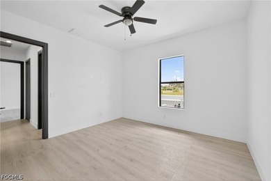 This stunning new residence perfectly blends modern elegance - photo 22