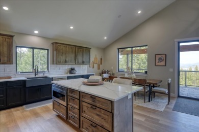 Lake Roosevelt Custom-Built Home in Fruitland, Washington - photo 5