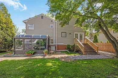 Welcome to your forever home in Massapequa Park! Location - photo 25