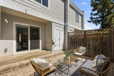 Rare opportunity to own a beautifully remodeled townhouse-style - photo 33