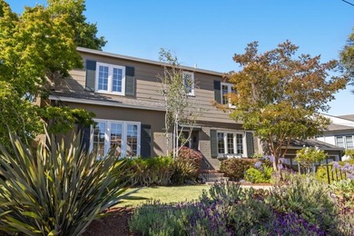 Welcome to 1386 Hillside Circle, a timeless Burlingame residence - photo 2