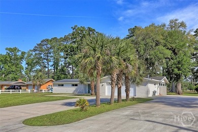 Clean lines and unmistakable mid-century vibes define this - photo 57
