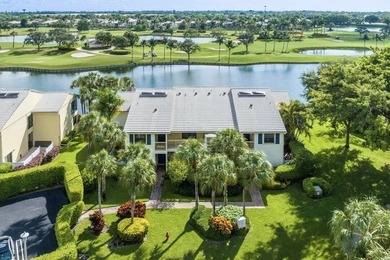 (private lake, pond, coastal) Condo For Sale in Boynton Beach Florida