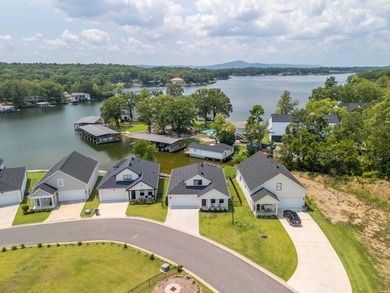 Lake Hamilton Home For Sale in Hot Springs Arkansas