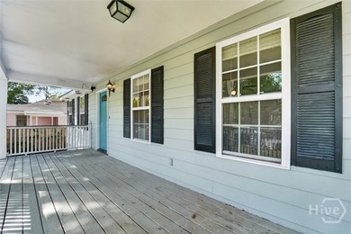 Distinctive 3BR/2BA home with a welcoming front porch, spacious - photo 5