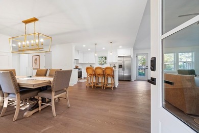 Absolutely Stunning Top To Bottom Renovation Super Close To Lake - photo 5