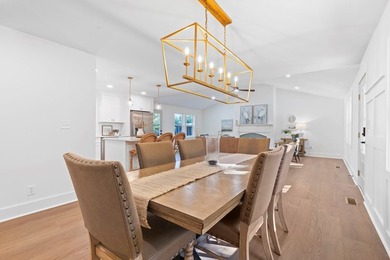 Absolutely Stunning Top To Bottom Renovation Super Close To Lake - photo 7