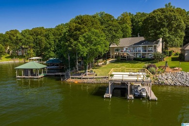 Turnkey Lake Living! With an acceptable offer, this property may - photo 1