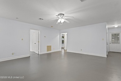 Coastal Cottage Living Just Blocks from the Beach & Train Depot - photo 12