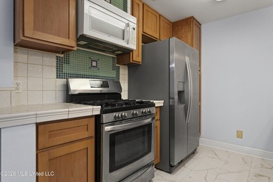 Coastal Cottage Living Just Blocks from the Beach & Train Depot - photo 16