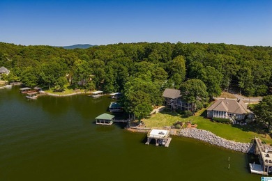Turnkey Lake Living! With an acceptable offer, this property may - photo 9