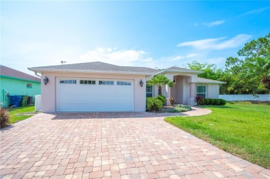 Lake Home For Sale in Winter Haven, Florida