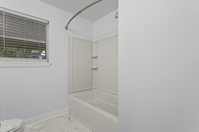 Coastal Cottage Living Just Blocks from the Beach & Train Depot - photo 21