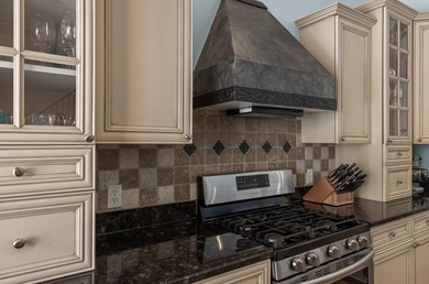 Seller is MOTIVATED!! BRING ALL OFFERS! Welcome to this unique - photo 41