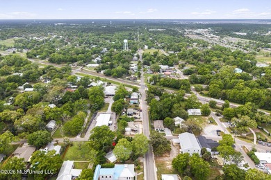 Coastal Cottage Living Just Blocks from the Beach & Train Depot - photo 47