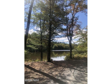 (private lake, pond, creek) Lot For Sale in Dingmans Ferry Pennsylvania