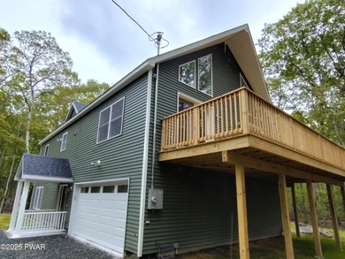 Conashaugh Lake Home For Sale in Milford Pennsylvania