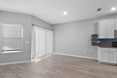 FOR SALE OR FOR RENT! Move right into this beautifully - photo 3