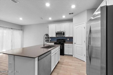FOR SALE OR FOR RENT! Move right into this beautifully - photo 5