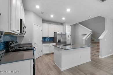 FOR SALE OR FOR RENT! Move right into this beautifully - photo 6