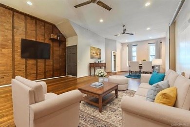 Unparalleled Quality & Elegance converge at this site. Nestled - photo 3