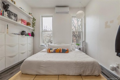Unparalleled Quality & Elegance converge at this site. Nestled - photo 4
