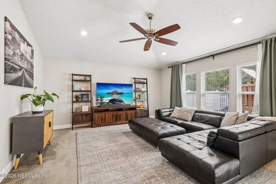 This 2015 stunning 4/2 in the desirable Abby Glen community is - photo 3