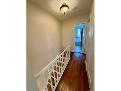 Prime North Flushing Location! This renovated and - photo 13
