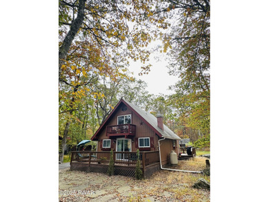 Hemlock Lake Home For Sale in Lords Valley Pennsylvania