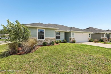 Bright and inviting 3-bedroom, 2-bath home on a spacious corner - photo 3