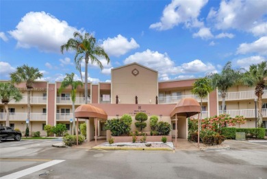 (private lake, pond, creek) Condo For Sale in Tamarac Florida