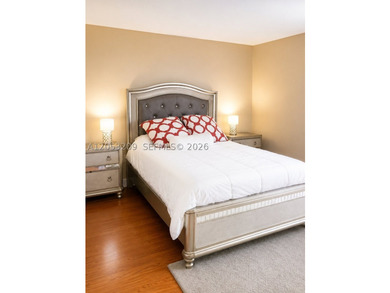 Beautifully maintained 3-bedroom, 2.5-bath townhome in the - photo 10