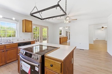 Charming Lakefront Retreat on 9.5 Acres - Private, Peaceful, and - photo 12