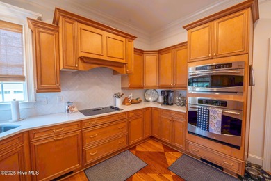 Classy and Timeless Home in Gated Waterford Community - White - photo 13