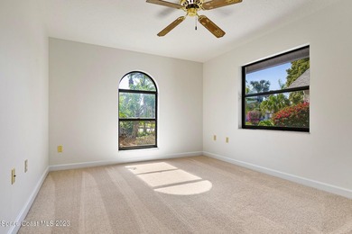 Here's your Chance of a lifetime to own a waterfront home - photo 13