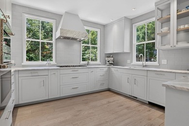 ***OFFER DEADLINE Tuesday 07/28 at 6:00PM*** Welcome to this - photo 9