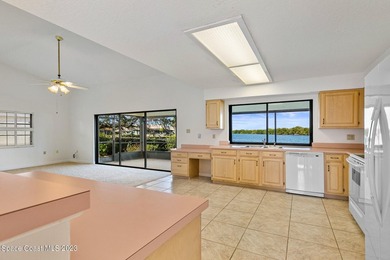 Here's your Chance of a lifetime to own a waterfront home - photo 28