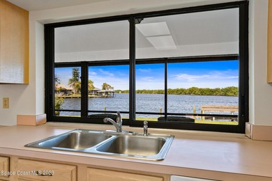 Here's your Chance of a lifetime to own a waterfront home - photo 29